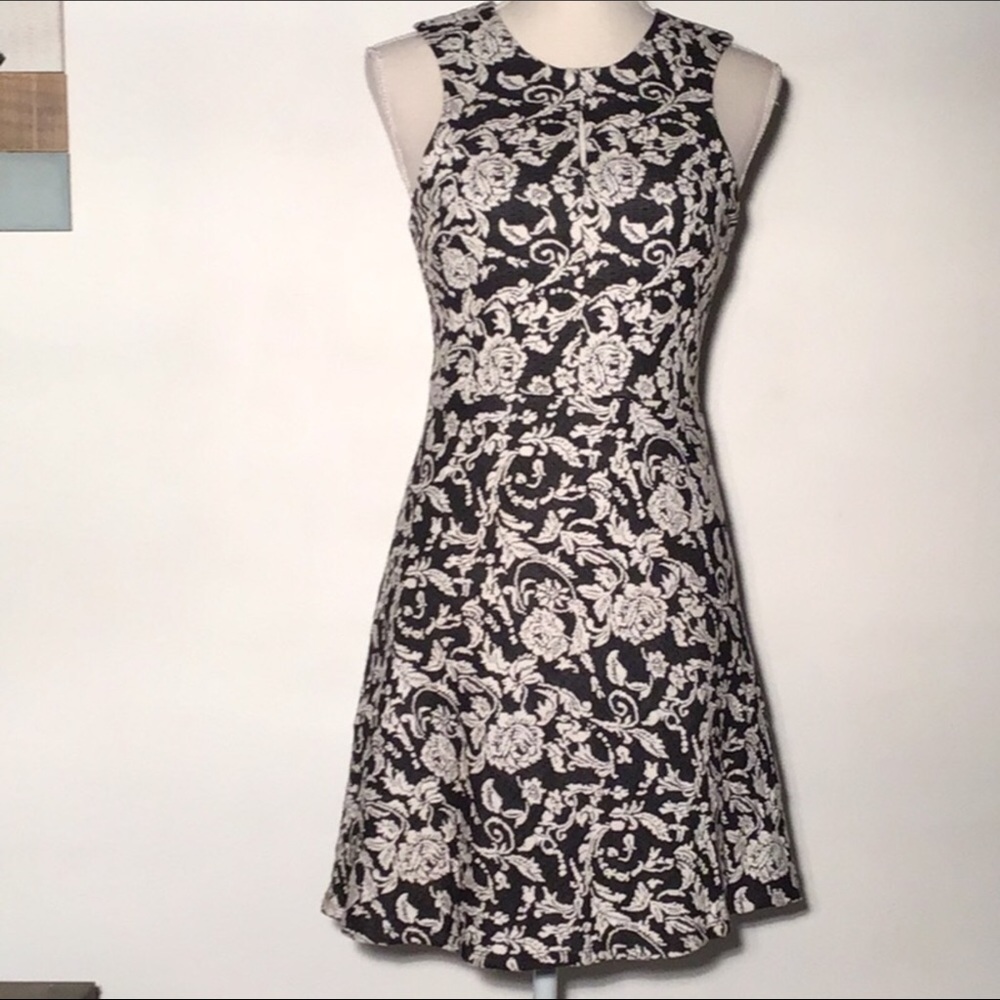Esley Collection midi dress black floral texture S